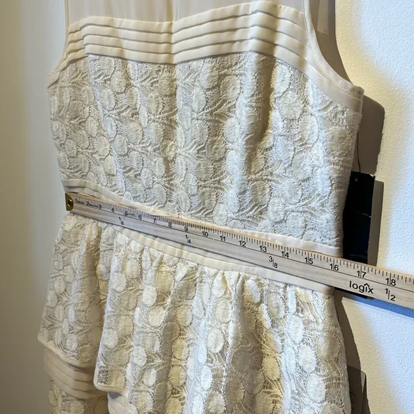 NWT Adrianna Papell Nordstrom Size 12 Cream lace wedding dinner theater dress