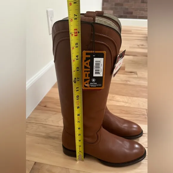 NWT Ariat Brown Leather Cowboy/Riding Boots