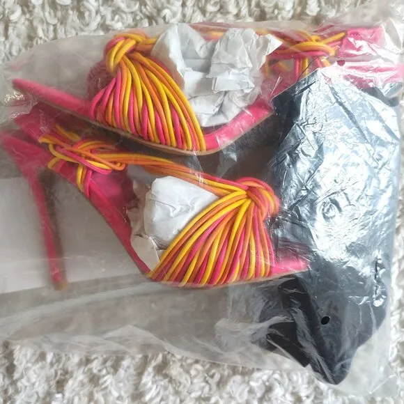 NWT EXPRESS Woven Multi Strap Heeled Sandals - Size 7