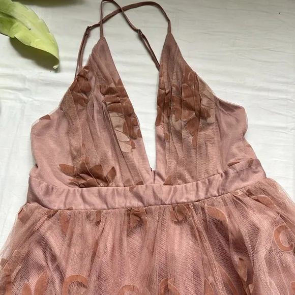 NWT Luxxel Mini Halle Dress With Velvet Floral Detail