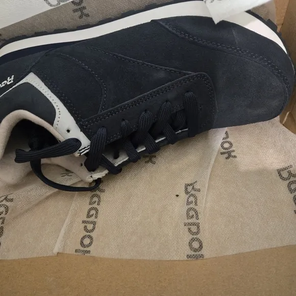 NWT Men Reebok Work 👞 shoes