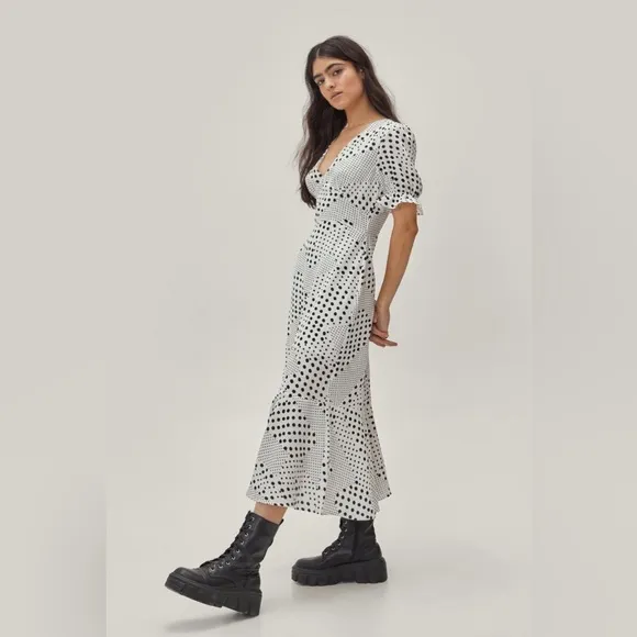 NWT Nasty Gal Mixed Spot Print Fitted Midi Dress