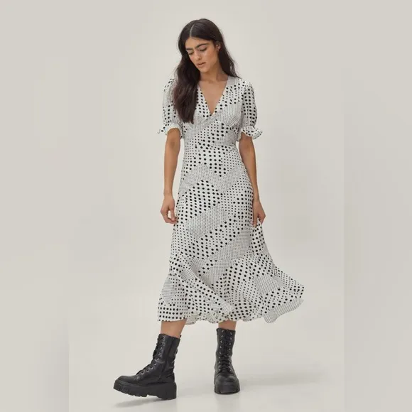 NWT Nasty Gal Mixed Spot Print Fitted Midi Dress