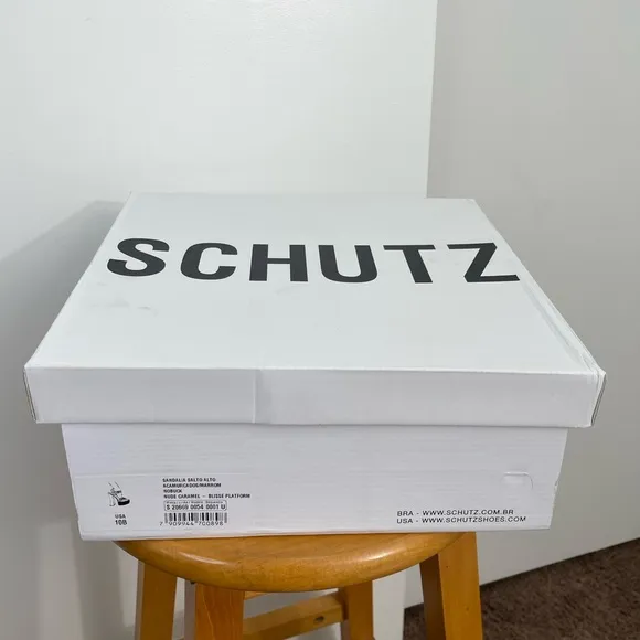 NWT Schutz Blisse Nobuck Leather Platform Sandals Heels Nude Caramel Size 10 B