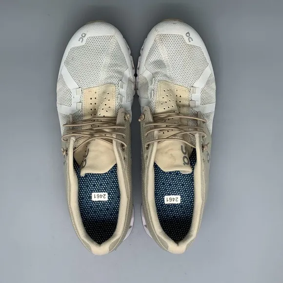 On Cloud 5 Running Shoes Women’s Sz 10.5