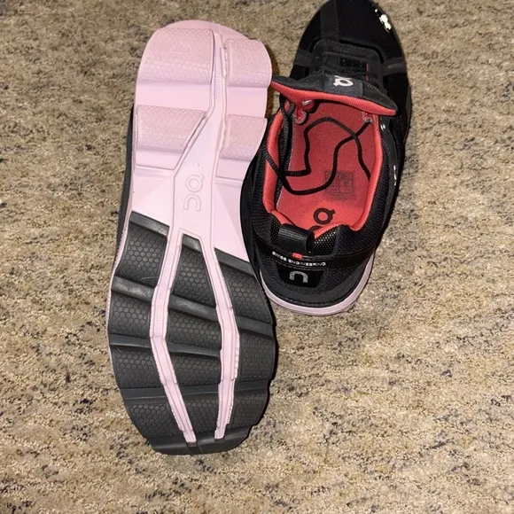 On Cloud Runner Winter Women's Running Shoes