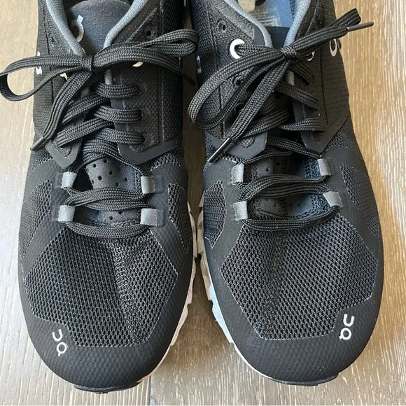 On Cloud Running Shoes Men's Cloudtec Black Size 9