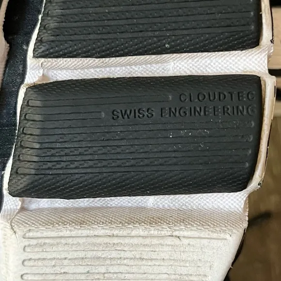 On Cloud Running Shoes Men's Cloudtec Black Size 9