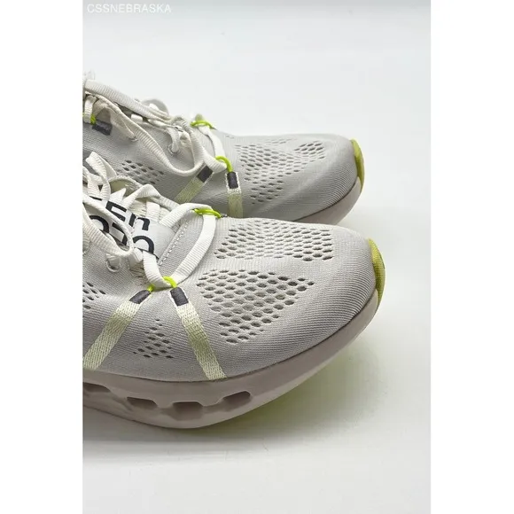 On Cloud White Men's Surfer Running Shoes Sneakers - Size 11 W