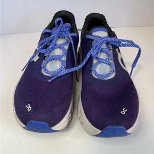 On cloud woman’s 9 running shoes