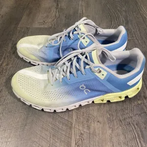 On Cloudflow 3 Mens Sneakers