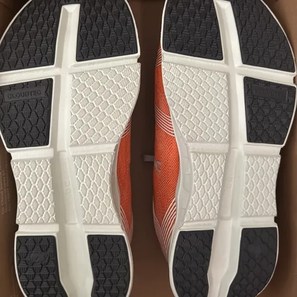 On Running CloudGo Running Shoes