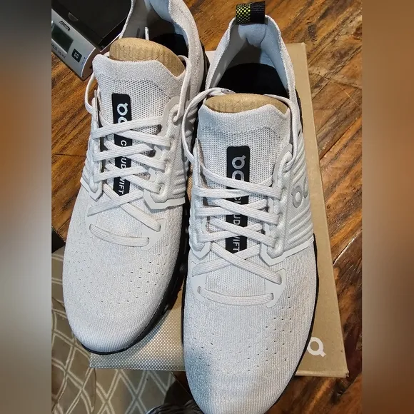 On Running Cloudswift 4 Grey Black Athletic Shoes