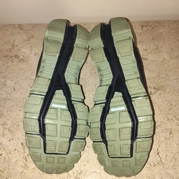 On Running Men's Black and Green Shoes