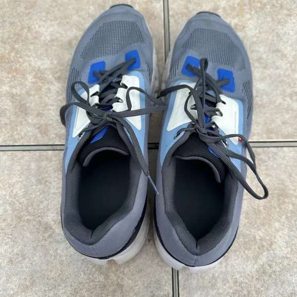 On Running Men's Cloudstratus Running Shoes