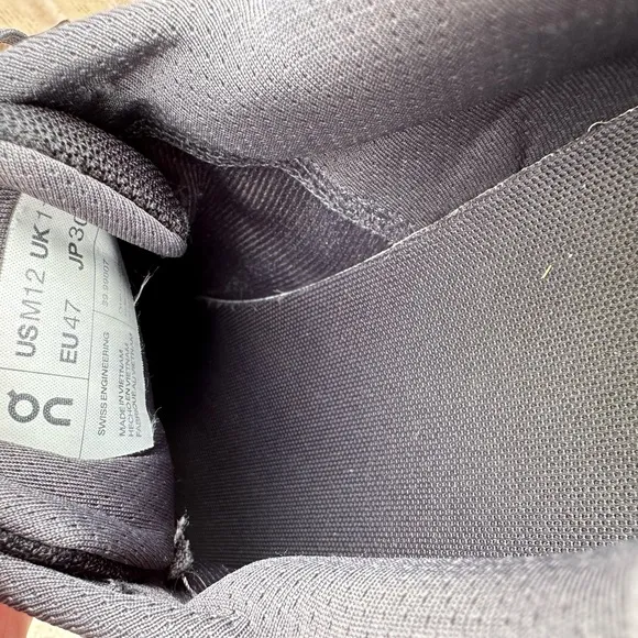 On Running Men's Cloudstratus Running Shoes