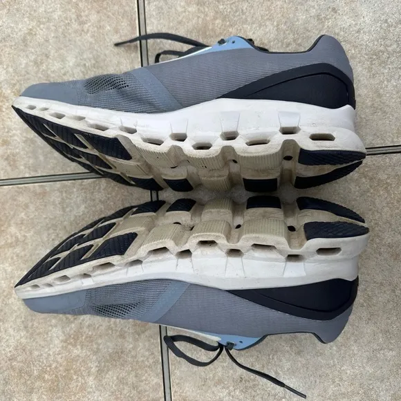 On Running Men's Cloudstratus Running Shoes