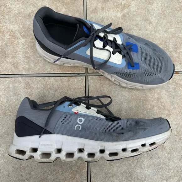 On Running Men's Cloudstratus Running Shoes