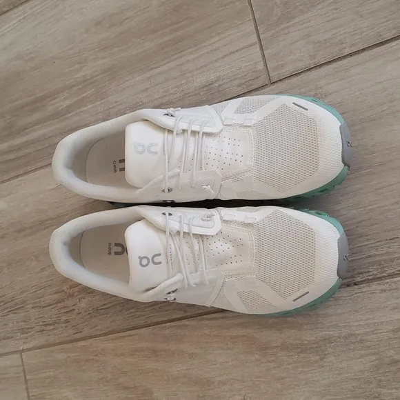 On Running Men's/Women's White and Mint Running Shoes
