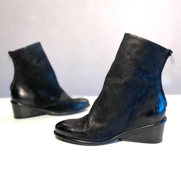 Oooo La, La, Get The Last Conspiracy Marin Wedge Sueded Mat Black Boots Size 38