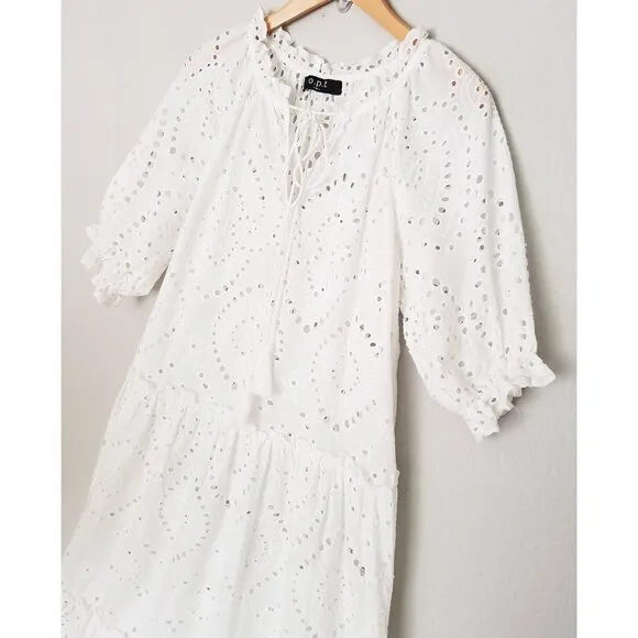 OPT One Pretty Time White Sundays Eyelet Tiered Midi Dress Cotton M Missing Slip