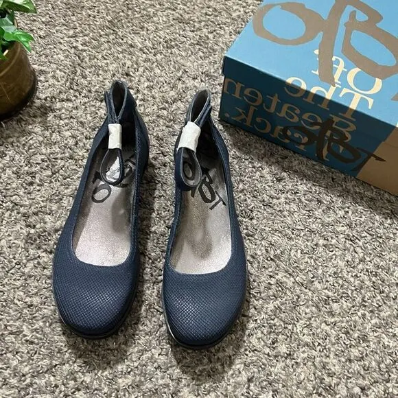 OTBT Scamper Leather Low Wedge Shoes Ankle Strap Size 6.5 M Blue Leather New