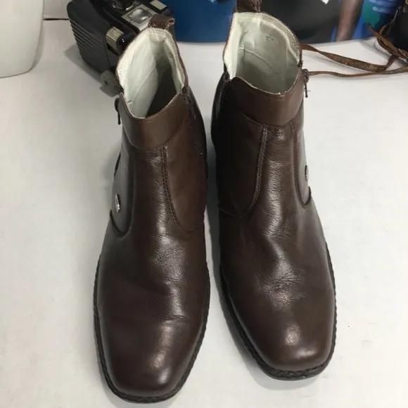 Peallo Leather Boots