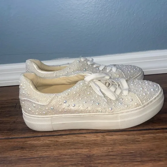Pearl sneakers cream sneakers