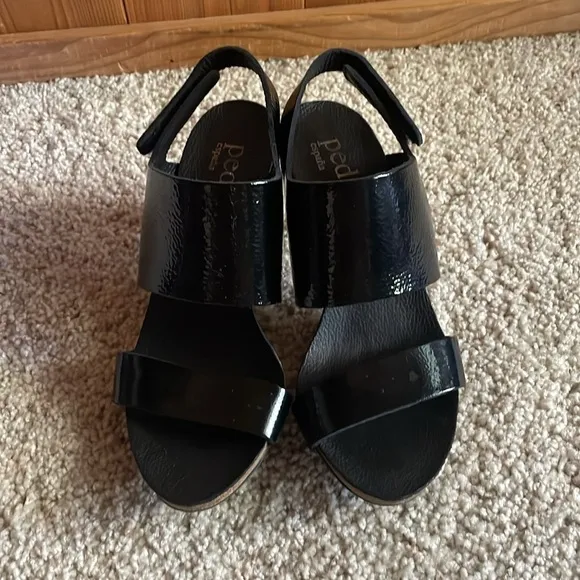 PEDRO GARCIA patent leather heels sandals