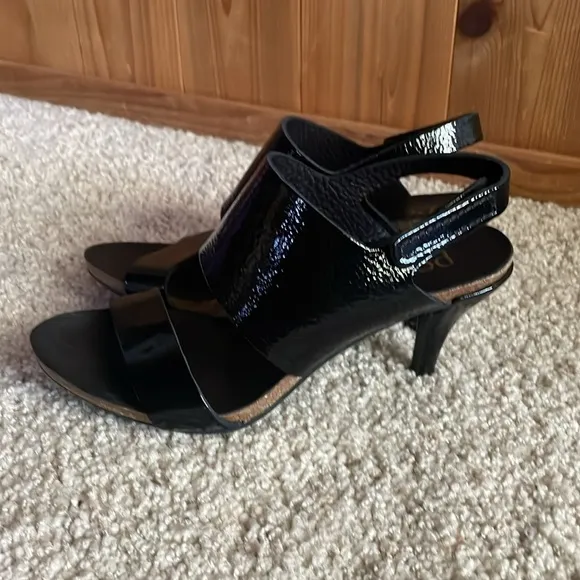 PEDRO GARCIA patent leather heels sandals