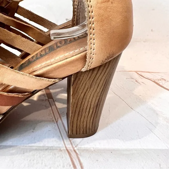 Pikolinos Strappy Leather Gladiator Sandals Heels
