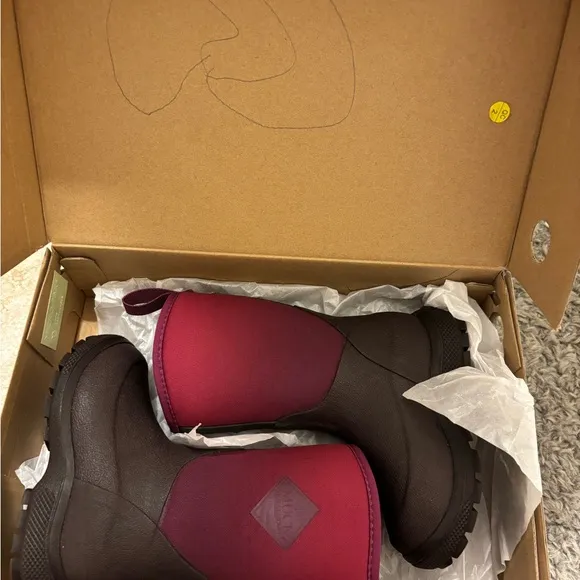 Pink and Brown Rubber Boots- muck boots kids element NWT