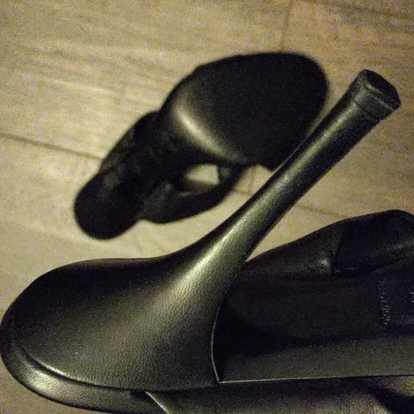 Prada Black Leather Knot Heel Sandals