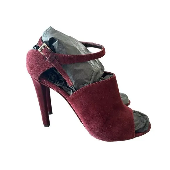 Prada Calzature Donna Sandals in Amaranto Suede. Size 40