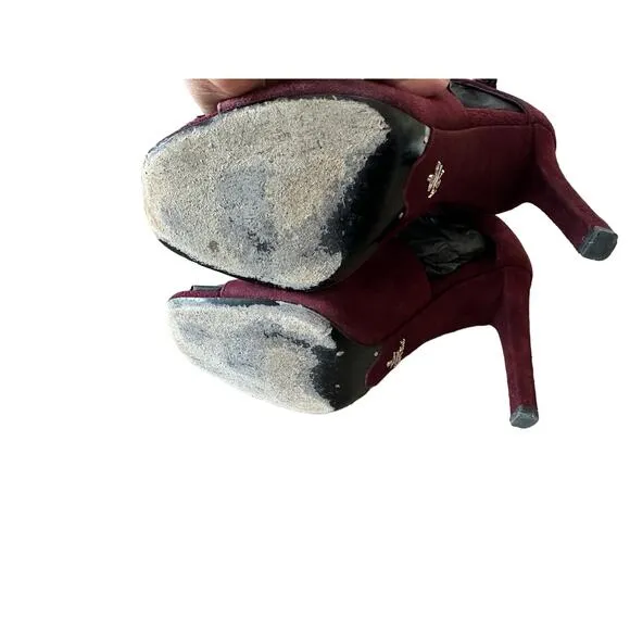 Prada Calzature Donna Sandals in Amaranto Suede. Size 40