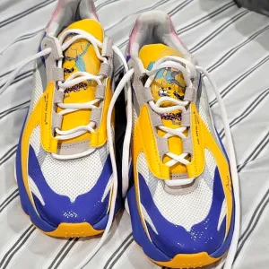PUMA sneakers