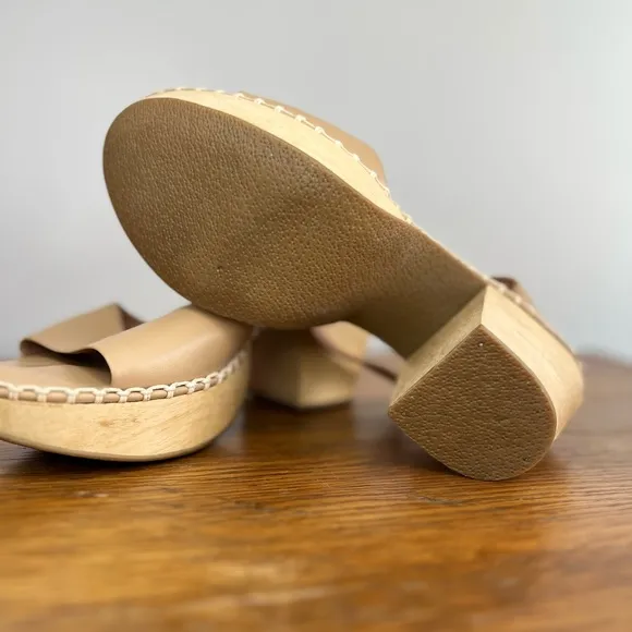 Rachel Comey Size 7 • Light Brown Leather Clog Sandals Heels.
