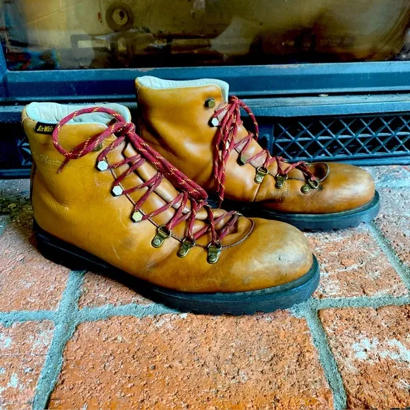 RARE! Vintage Dr. Marten Brown Leather Mountaineering Hiking Boots SZ 10.5 MENS