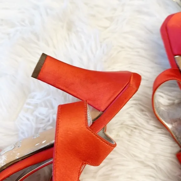RARE VINTAGE MaxMara Red Satin Ankle Cuff Stap Buckle Sandals Heels women Sz 38
