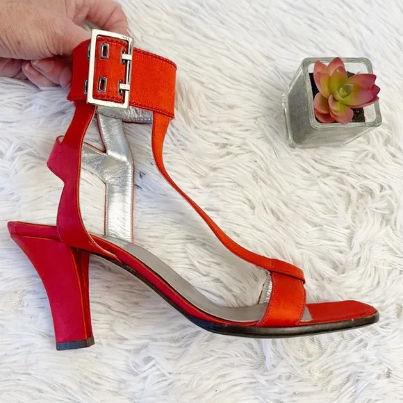 RARE VINTAGE MaxMara Red Satin Ankle Cuff Stap Buckle Sandals Heels women Sz 38