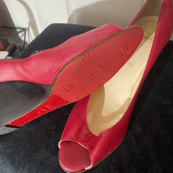 Red peep toe casual shoes
