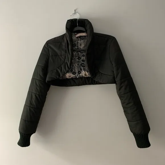 ❣️Red Valentino Cropped Puffer❣️
