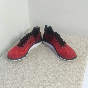 Reebok Black Red Sneakers