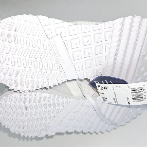 Reebok LX2200 Elevated Sneakers