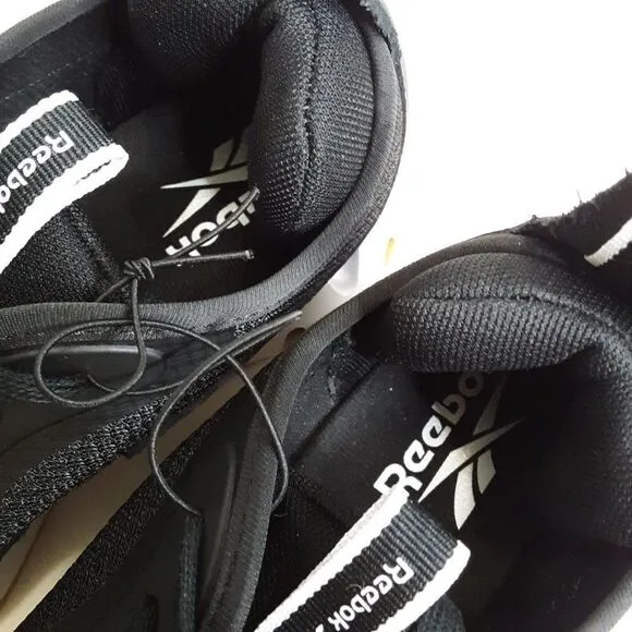 Reebok Men's Zig Dynamica Black White Running Shoe size 8M