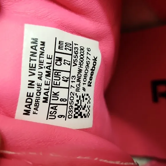 Reebok T-RAWW Tyga Hightop Neon Pink and Black sneakers (mens size 9)
