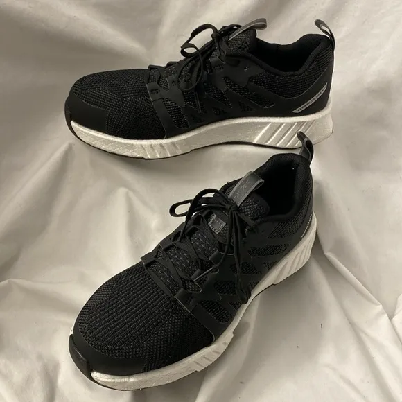 Reebok ~ Women’s 7.5W Fusion Flexweave Work Comp Toe Causal Shoes~Black &amp; White