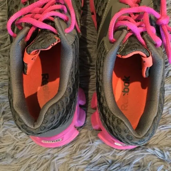 Reebok Women’s RealFlex Running Shoes Sz 7 1/2