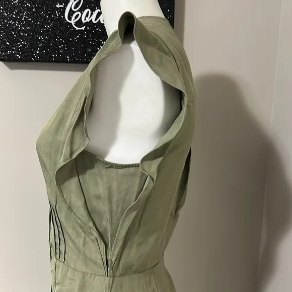 Reiss Emma Plunge Midi Dress in Olive Green Lightweight Linen Vneck Sz 4 NEW