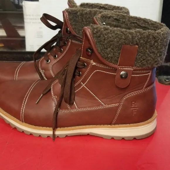 Reserve Footware Men's size 11 Brown Boots